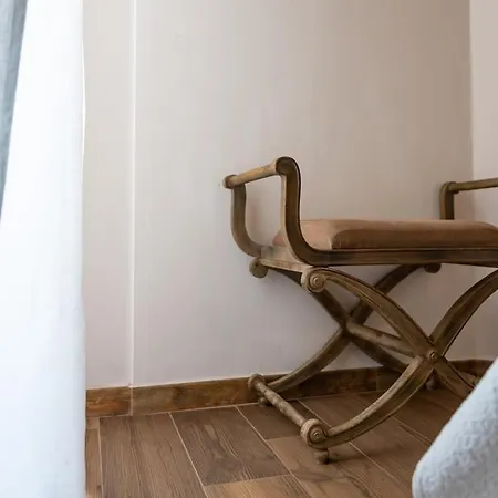 Confortevole Nel Cuore Del Centro Storico Apartment Orosei