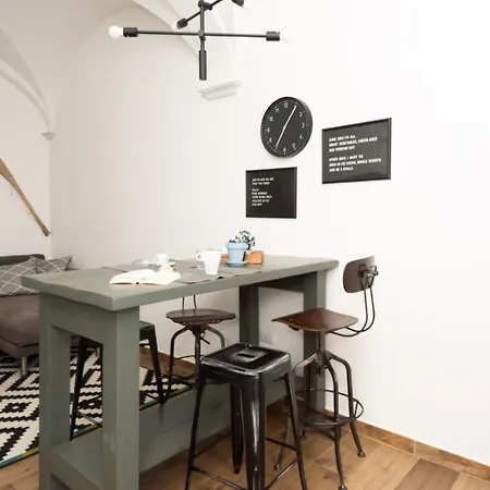 Confortevole Nel Cuore Del Centro Storico 公寓 *